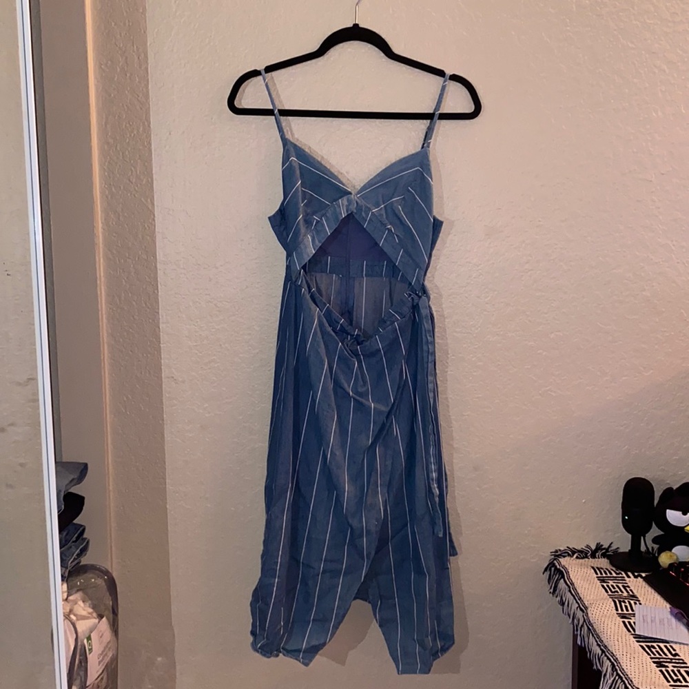 Women’s dress